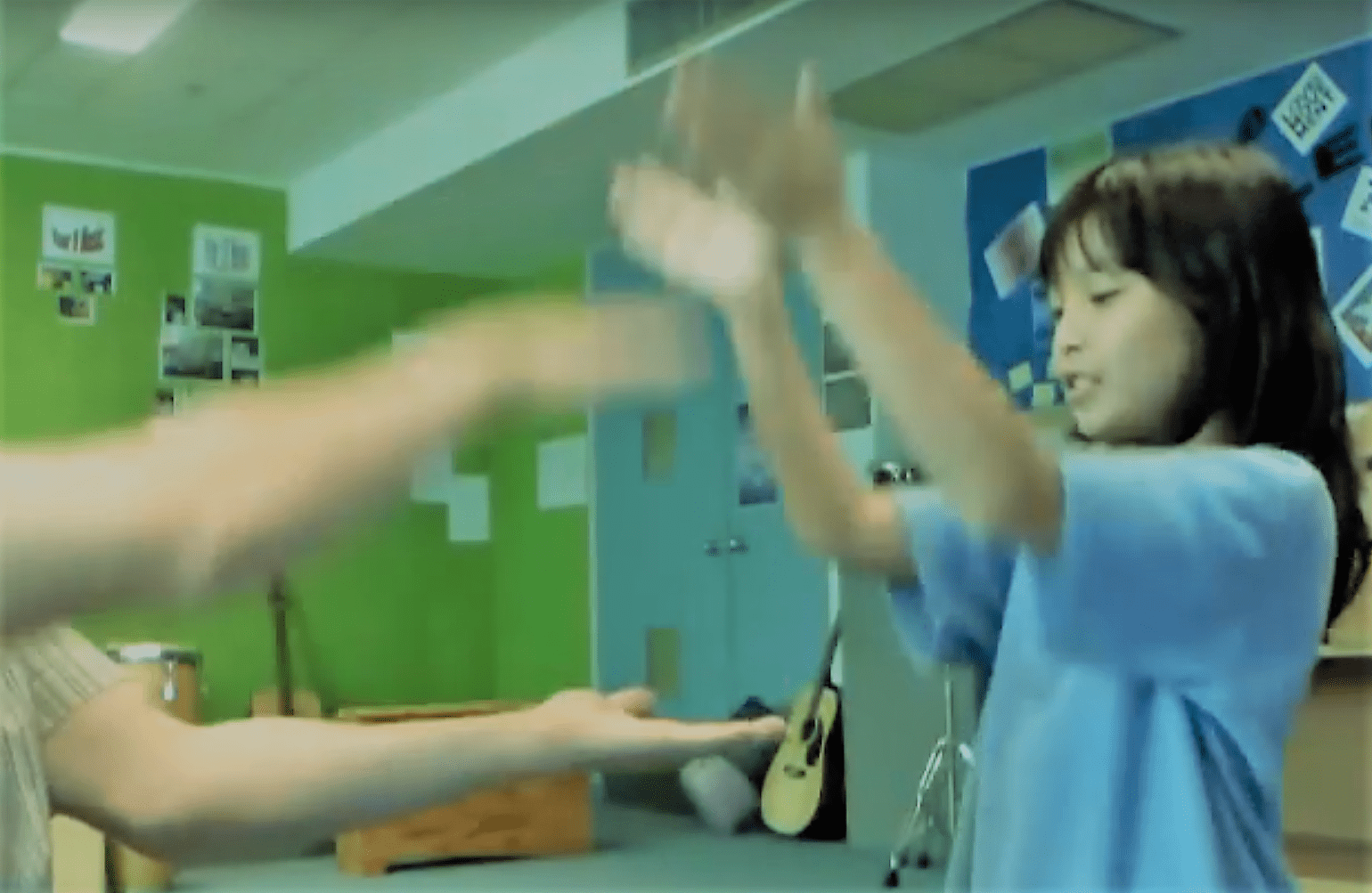 Clapping Song | Omo Chio