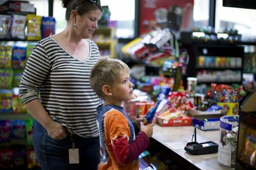 To Raise Confident, Independent Kids, Some Parents Are Trying To ‘Let Grow’