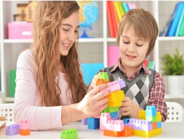 Pediatricians: Old-fashioned play better for kids than digital toys