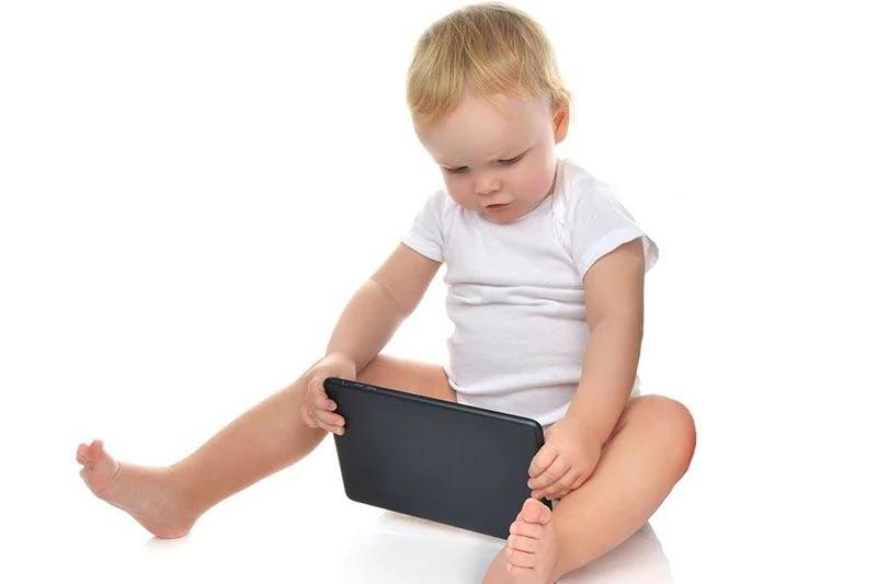 Too much screen time may slow toddlers’ brain development