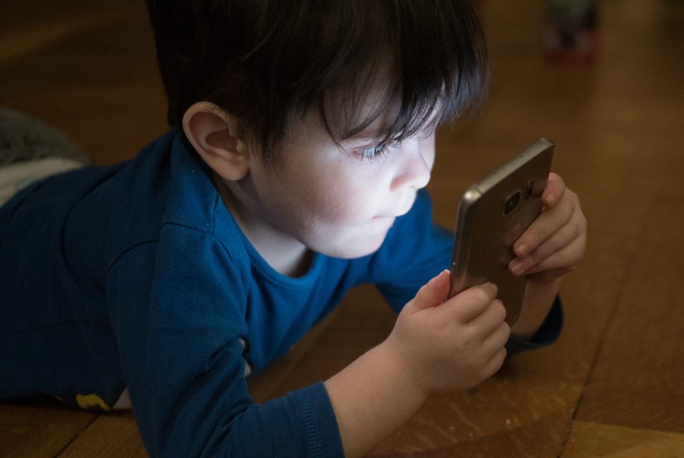 Study: Children who use touchscreens more easily distracted than peers