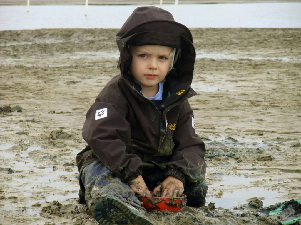 mud play resources